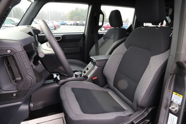 2025 Ford Bronco Base 4x4