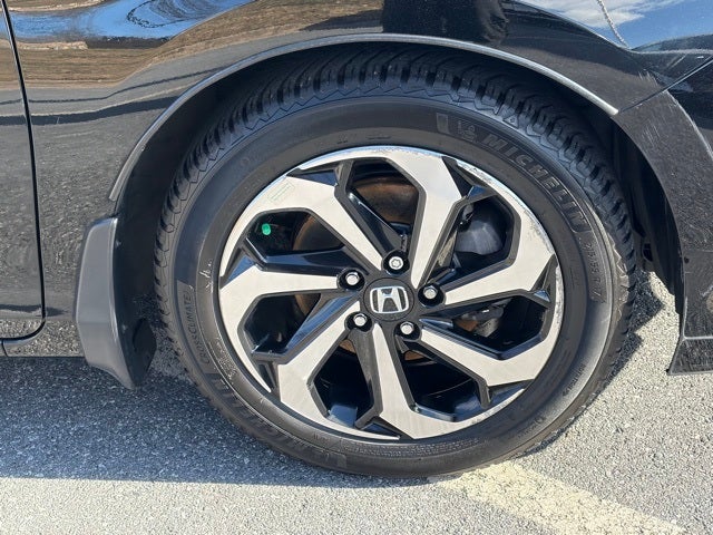 2017 Honda Accord EX-L w/Navigation and Honda Sensing