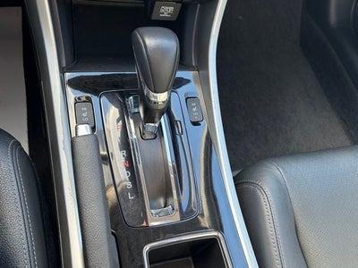 2017 Honda Accord EX-L w/Navigation and Honda Sensing