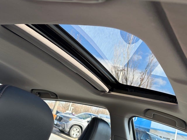 2017 Honda Accord EX-L w/Navigation and Honda Sensing