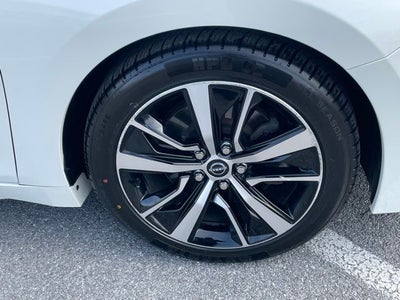 2023 Nissan Maxima SV