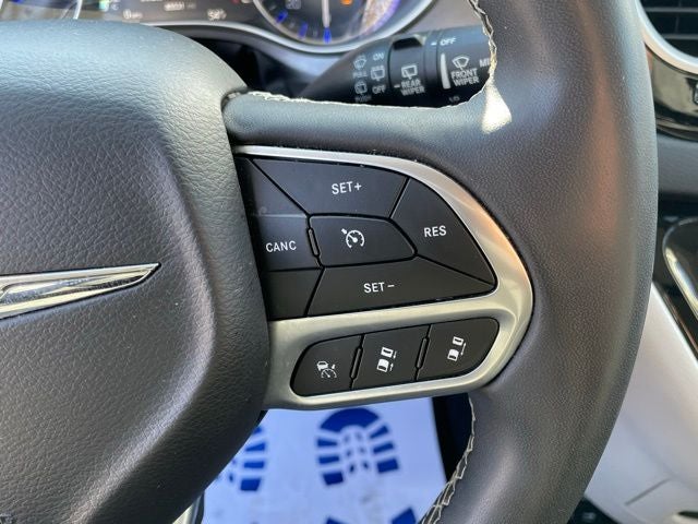 2023 Chrysler Pacifica Touring L - Photo 19