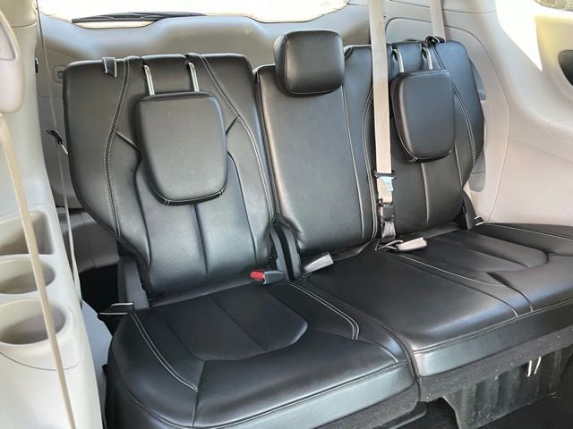 2023 Chrysler Pacifica Touring L - Photo 32