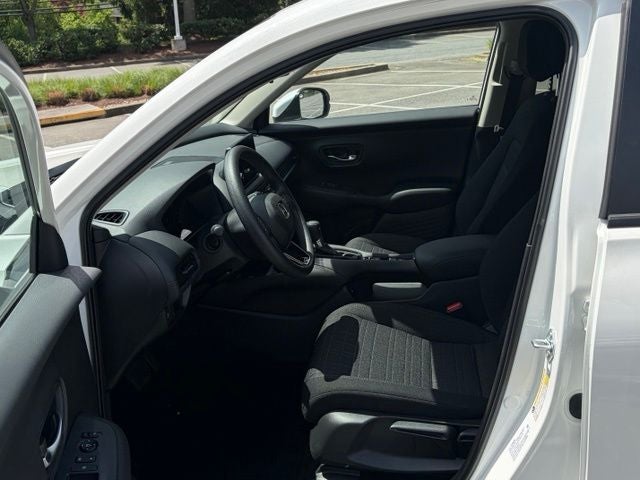 2027 Honda HR-V LX AWD