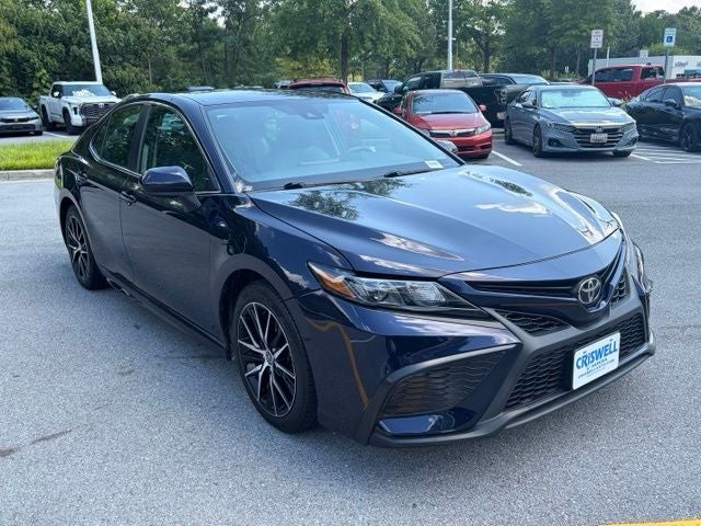 Used 2021 Toyota Camry SE with VIN 4T1G11AK4MU520021 for sale in Germantown, MD