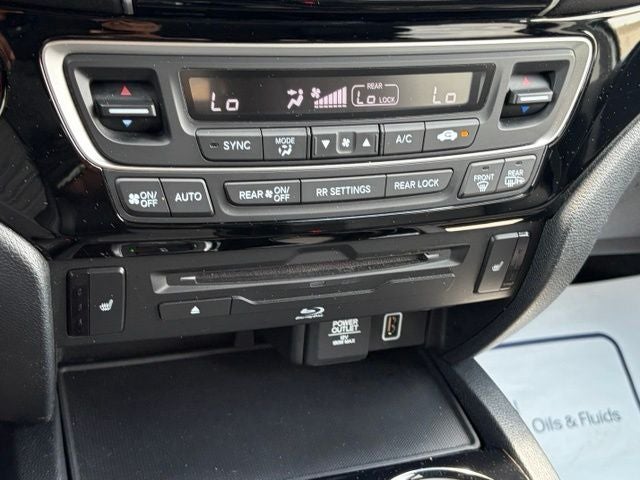 2020 Honda Pilot Touring 8 Passenger