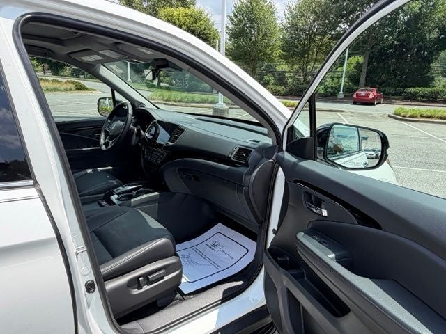 2020 Honda Pilot Touring 8 Passenger