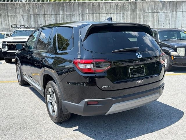 2023 Honda Pilot EX-L 8 Passenger