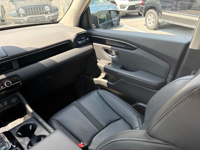 2023 Honda Pilot EX-L 8 Passenger