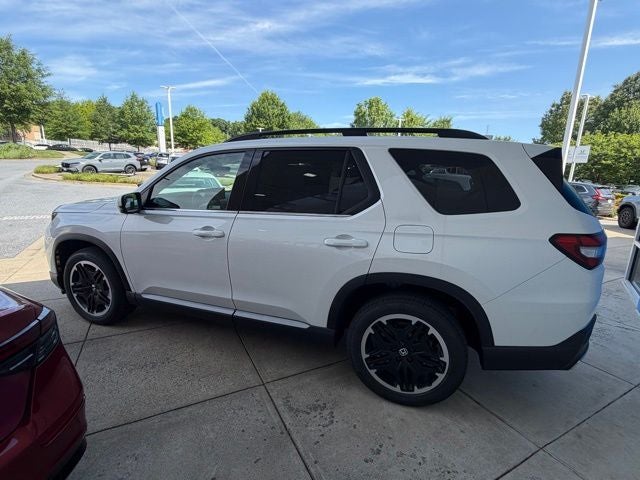 2026 Honda Pilot AWD Touring Blackout