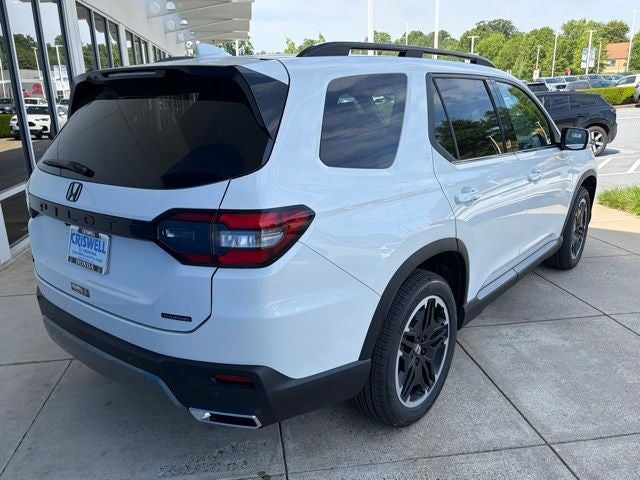 2026 Honda Pilot AWD Touring Blackout
