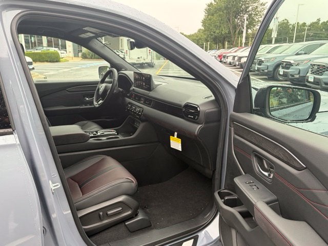 2026 Honda Pilot AWD Black Edition
