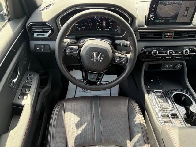 2025 Honda Pilot AWD Black Edition