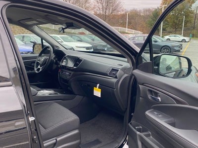 2025 Honda Ridgeline Sport w/HPD Wheels