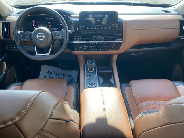 2023 Nissan Pathfinder Platinum