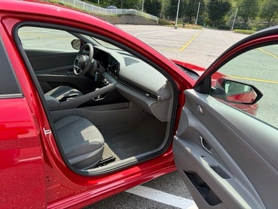 2021 Hyundai Elantra SE
