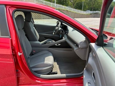 2021 Hyundai Elantra SE