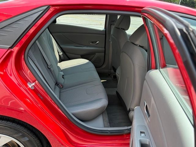 2021 Hyundai Elantra SE