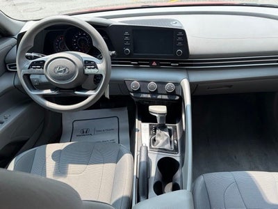 2021 Hyundai Elantra SE