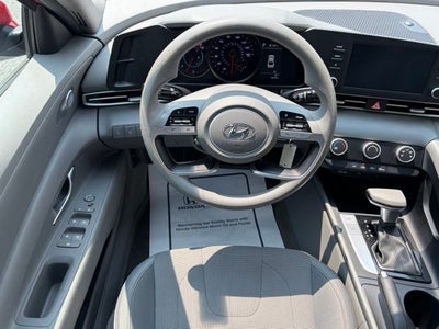 2021 Hyundai Elantra SE