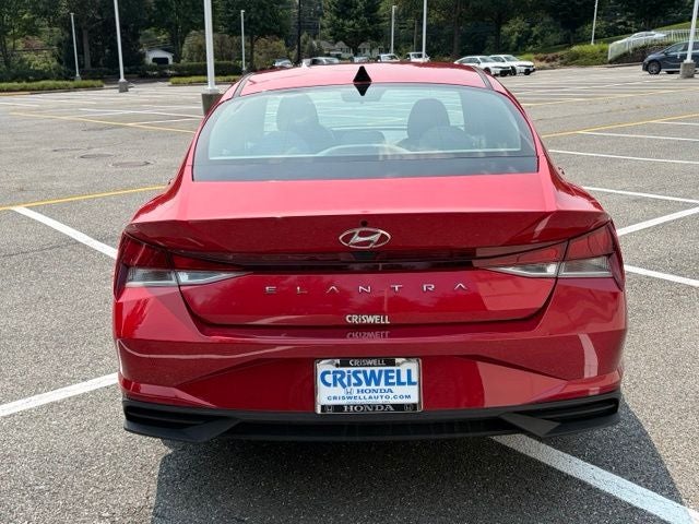 2021 Hyundai Elantra SE