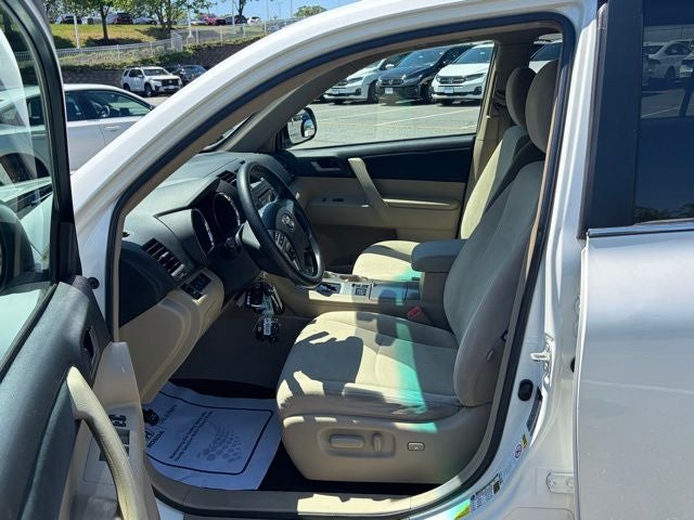 2012 Toyota Highlander Base