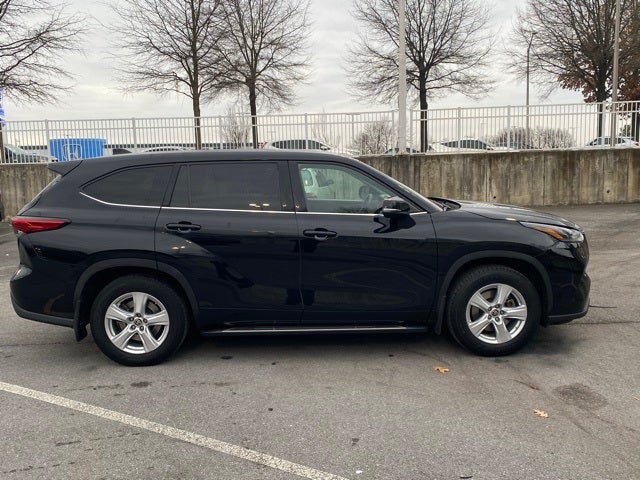 2021 Toyota Highlander LE