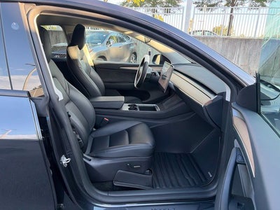 2025 Tesla Model Y Long Range