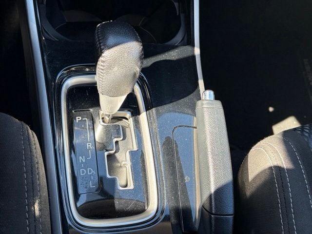 2017 Mitsubishi Outlander ES