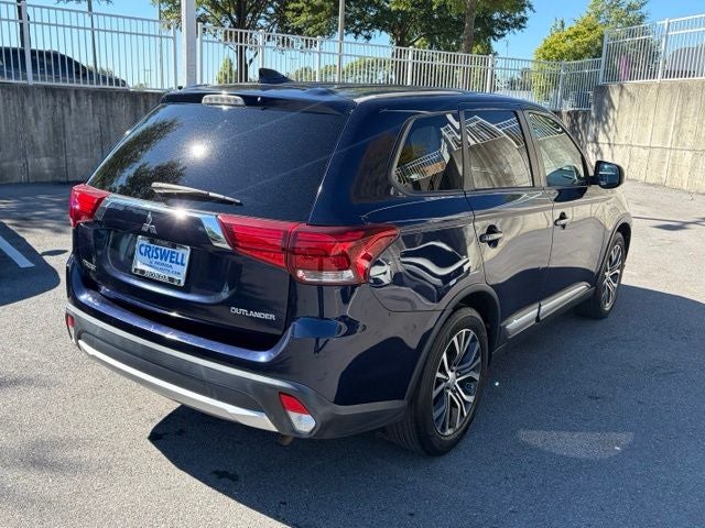 2017 Mitsubishi Outlander ES