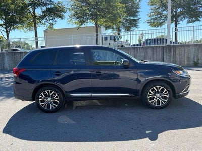 2017 Mitsubishi Outlander ES