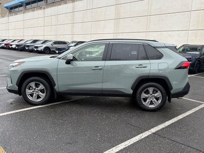 2022 Toyota RAV4 Hybrid XLE