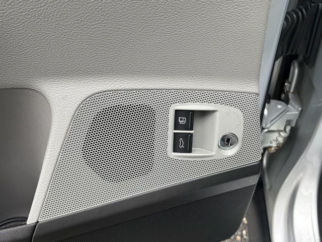 2010 Volkswagen Passat Komfort