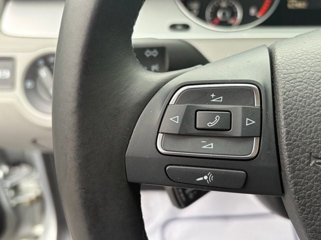 2010 Volkswagen Passat Komfort