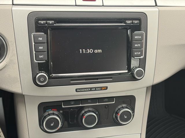 2010 Volkswagen Passat Komfort