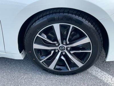 2023 Nissan Maxima SV