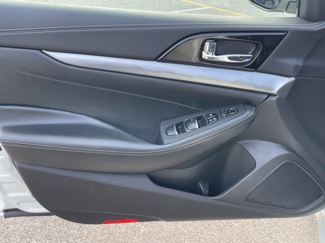 2023 Nissan Maxima SV