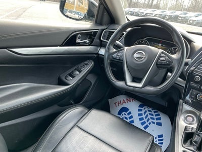 2023 Nissan Maxima SV