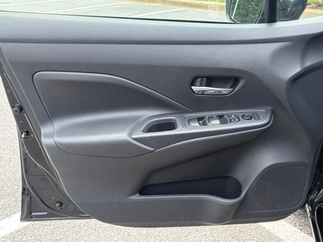 2023 Nissan Versa 1.6 SV