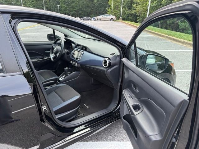 2023 Nissan Versa 1.6 SV