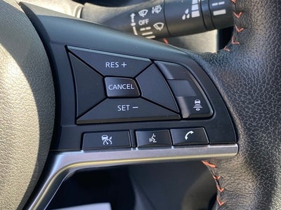 2022 Nissan Kicks SR