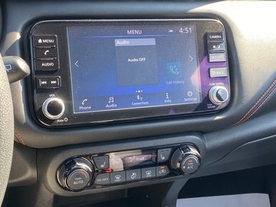 2022 Nissan Kicks SR