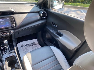 2022 Nissan Kicks SR