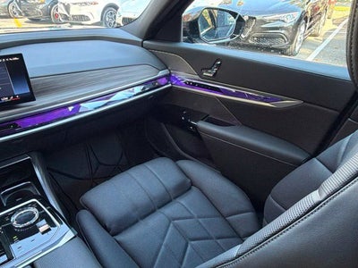 2025 BMW 760i xDrive
