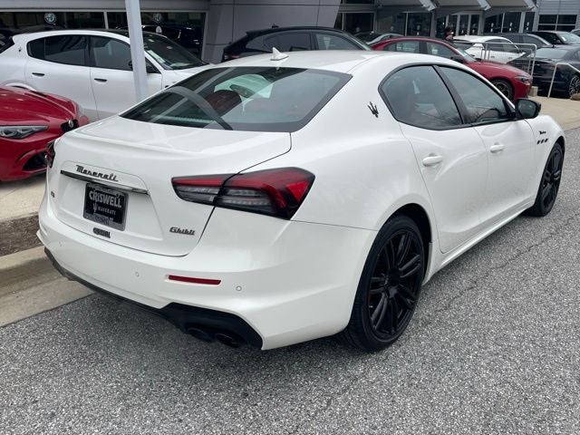 2023 Maserati Ghibli Modena Q4