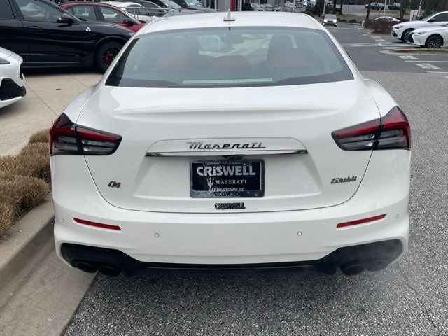 2023 Maserati Ghibli Modena Q4