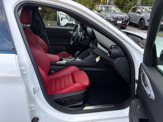 2024 Alfa Romeo Giulia Veloce AWD