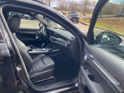 2023 Alfa Romeo Stelvio Veloce AWD