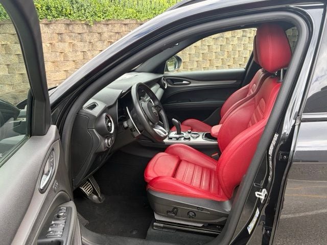 2024 Alfa Romeo Stelvio Veloce AWD