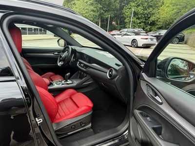 2024 Alfa Romeo Stelvio Veloce AWD